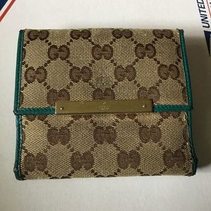 Authentic Gucci wallet